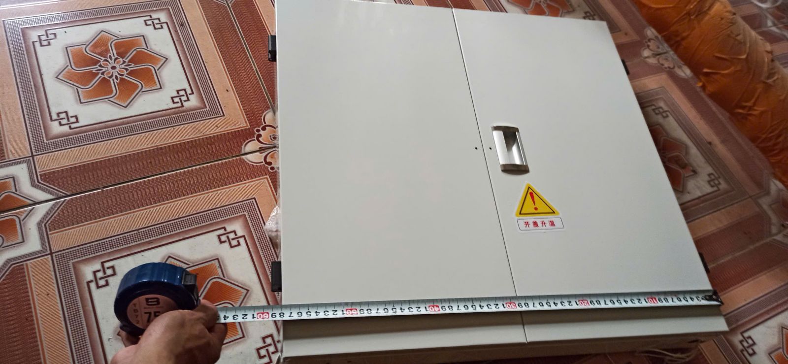 Hộp đèn sấy sơn 2 cửa VIMET DHN01201